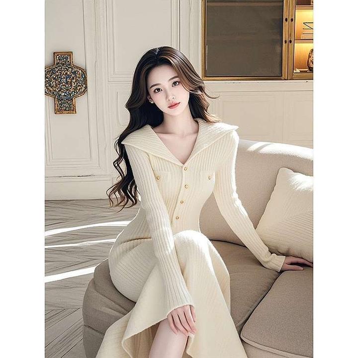 轻奢时尚白色针织打底连衣裙女2024冬超好看法式修身内搭毛衣长裙