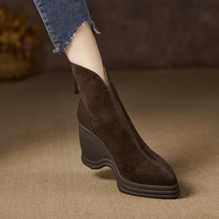 9cm复古棕色靴子显瘦厚底高跟短靴磨砂羊皮坡跟鞋尖头真皮女靴