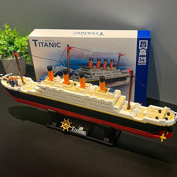 哲高大型泰坦尼克号模型小颗粒拼装积木玩具男生日礼物船模型