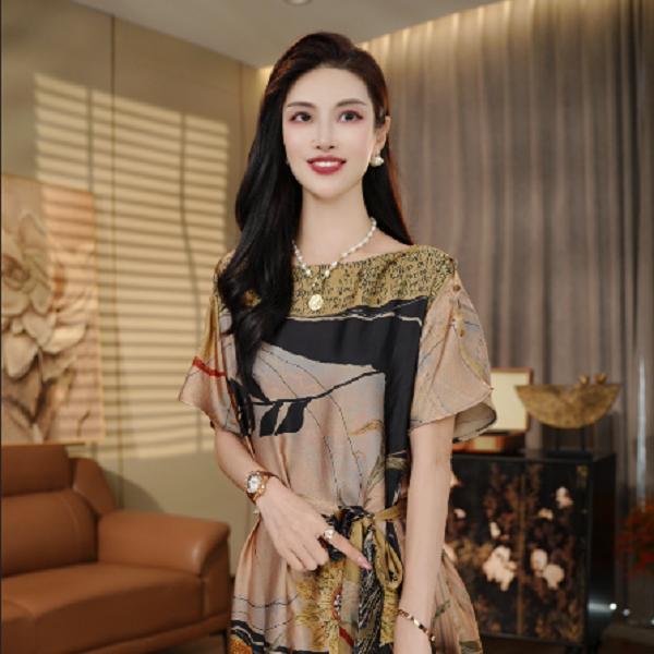 国颐 琉璃冰感丝连衣裙轻奢优雅洋气减龄时尚百搭显瘦V25L253