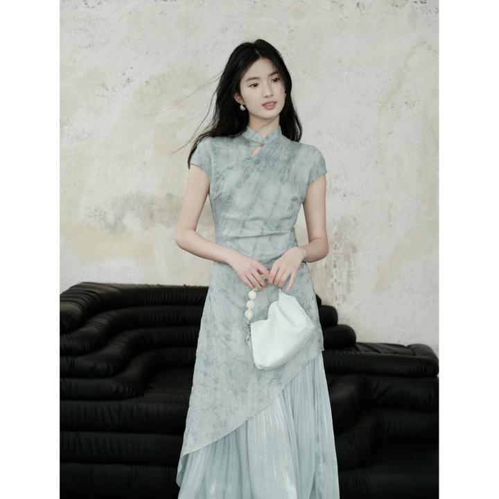 国风新中式显瘦气质小个子无袖少女感收腰修身小众提花旗袍连衣裙