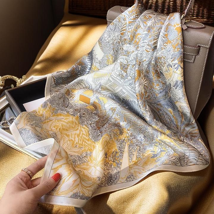 SHSTORY高档100%桑蚕丝65cm秘境福宝真丝丝巾春秋护颈方巾礼盒装