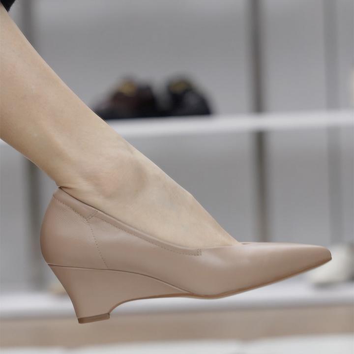 060002款6公分软羊皮女单鞋坡跟v口复古尖头瘦脚防掉跟