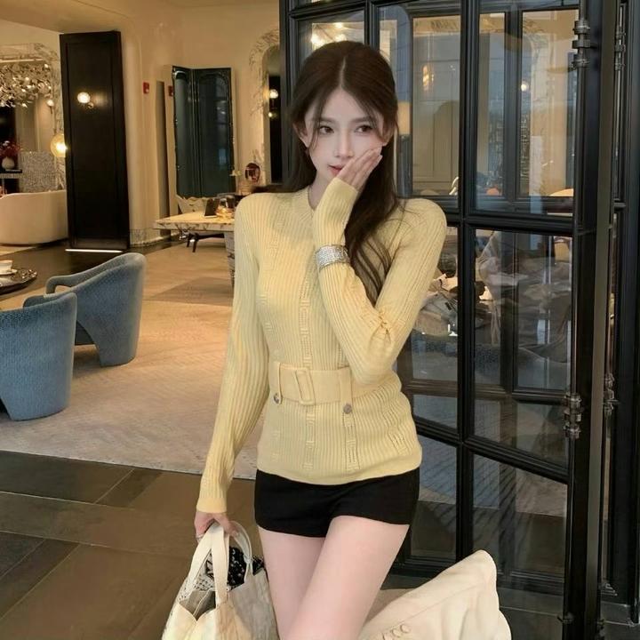 法式2025春季新款百搭修身高级感气质小众上衣女搭配高腰显瘦短裤