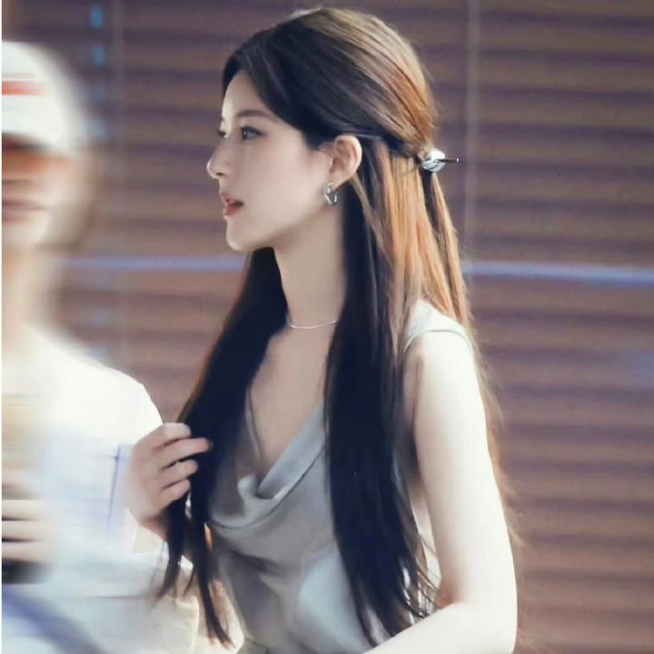 925银耳饰 许我耀眼许妍蛇形耳环2025新款爆品轻奢高级感小众饰品