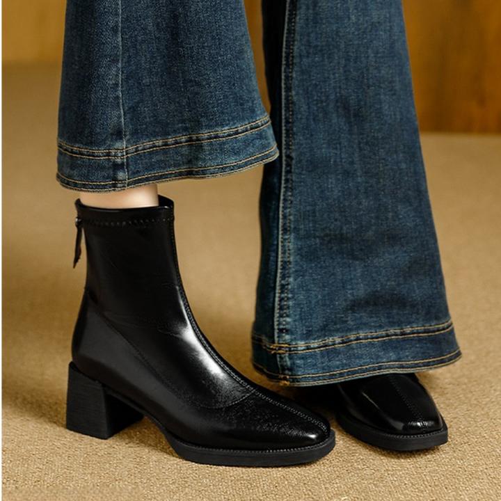 2025新款空姐经典复古风方头粗高跟小短靴马丁靴百搭薄款瘦靴子女