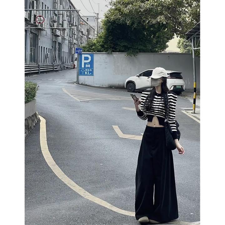 2025春秋新款复古条纹圆领单排扣毛衣开衫上衣搭高腰阔腿长裤套装