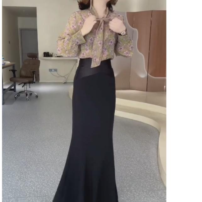 2025夏季新款网红同款洋气减龄气质休闲印花打底衫半身裙两件套ui