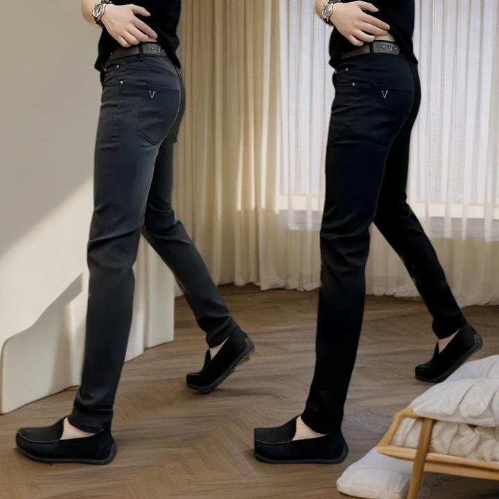 秋冬男复古牛仔裤休闲直脚裤男士黑灰潮流显瘦修身直筒百搭牛仔裤