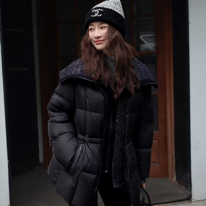 HELA AOMI “柏林之夜”白鹅绒＋绵羊毛披肩领羽绒服CY5DM02536