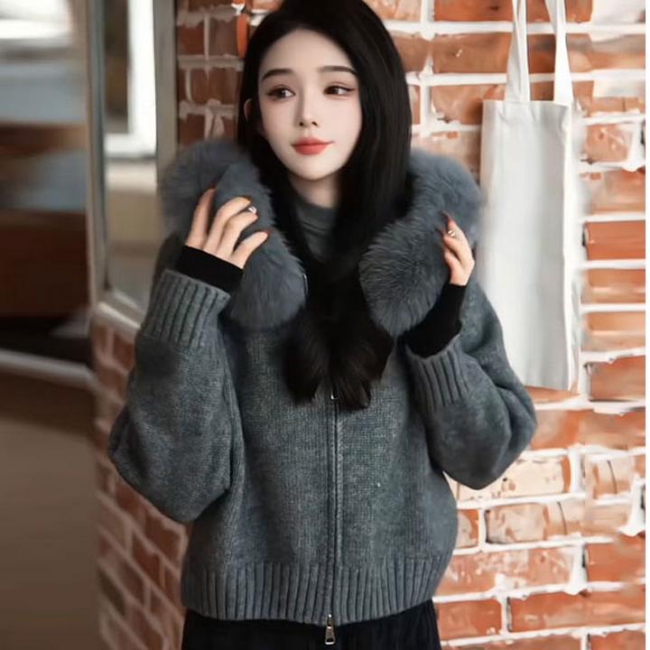 灰色毛领连帽针织毛衣短外套女2025秋冬舒适亲肤加厚短款开衫上衣