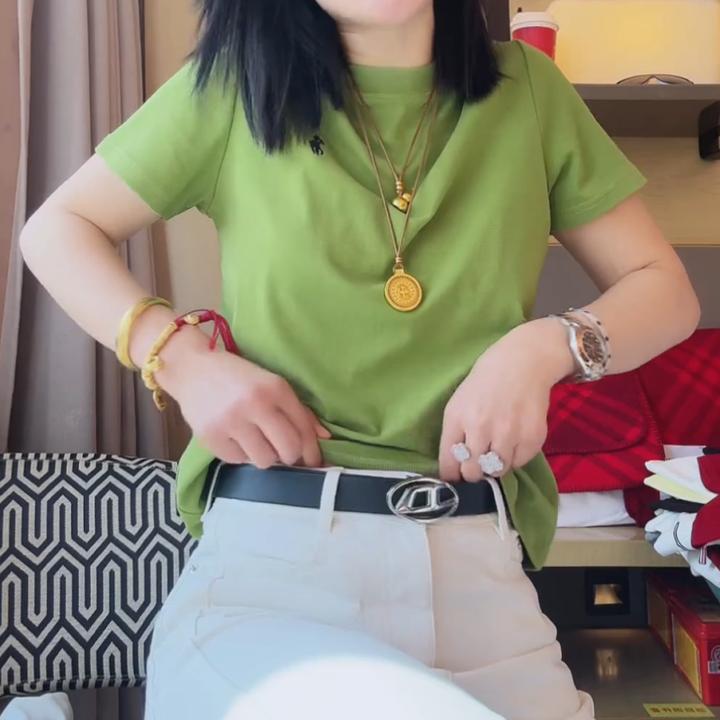 2025年早春新款胸口刺绣骑士小马短袖圆领上衣LK2501359