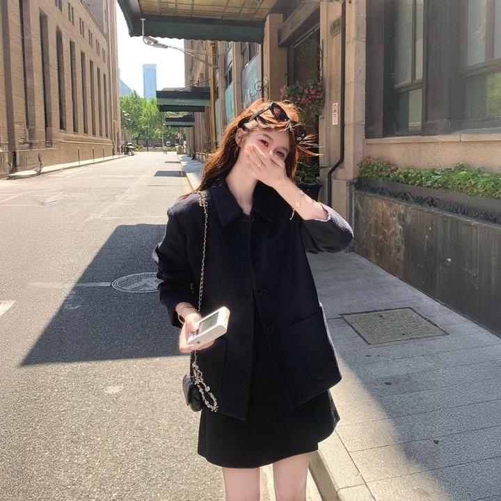 富家留学千金风正肩开衫外套女2026春秋新款修身显瘦短裤裙套装女