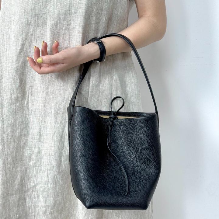 ZEUGEE【TR水桶包】原版头层牛皮极简慵懒风单肩腋下包轻奢黑色真皮