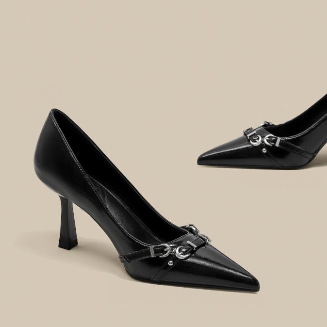 黑色绝美高跟鞋女2025新款不累脚法式气质尖头细跟单鞋配裙子