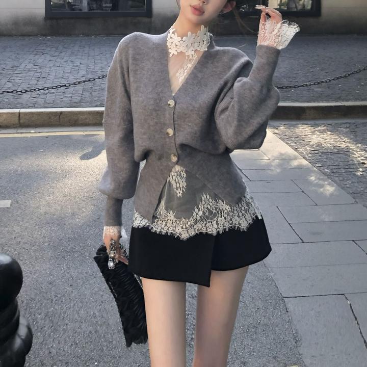 婉君【灰色旋律】法式温柔风时尚V领高级针织衫上衣LWJ24D4T2347