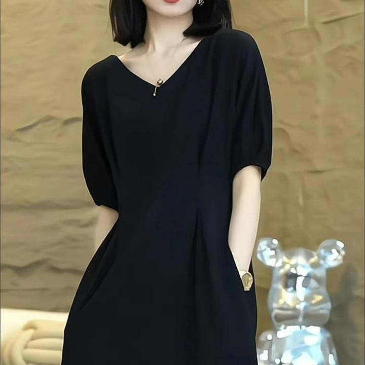 休闲V领黑色连衣裙女夏季新款高级感气质收腰显瘦纯色开叉T恤长裙