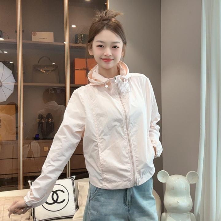 2025早秋新款时尚短款轻薄连帽外套遮阳透气防晒服外套小个子百搭