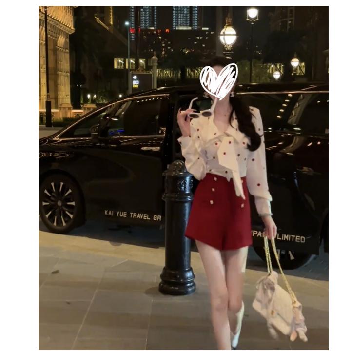 甜酒波尔卡高级感收腰蝴蝶结波点白衬衫显瘦红色短裤套装女S11088