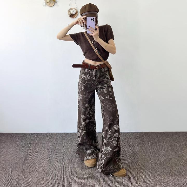 2025秋季深咖色提花朵图案欧货高腰显瘦窄版宽松阔腿直筒牛仔裤女