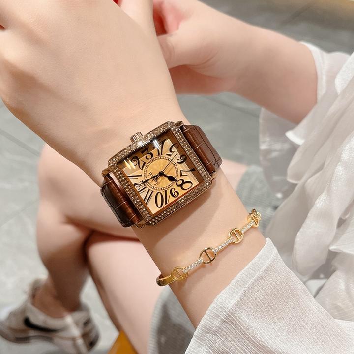 【么茶】经典复古时尚大表盘防水女士手表个性简约小众女腕表179