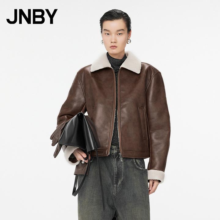 JNBY/江南布衣秋冬仿皮衣时髦复古保暖外套宽松夹克外套5OAA12090