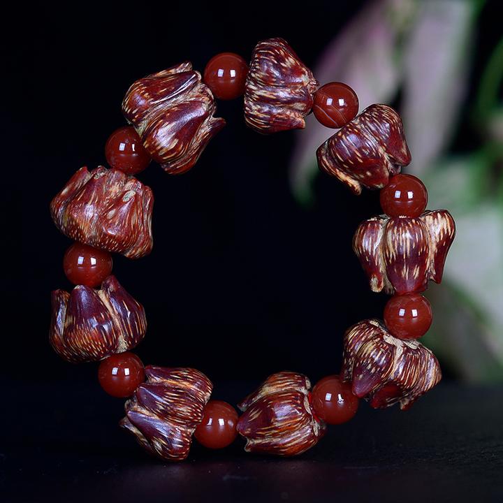 滴血莲花菩提手串滴血莲花菩提子文玩男女野菠萝