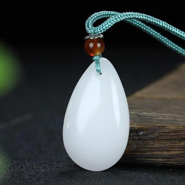 金丝玉水滴挂件气质百搭白色水滴挂件【多样性发货】