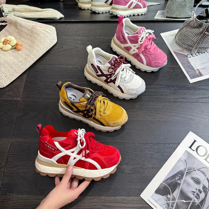 IG/IG增高82025秋季新款爆款软底休闲风隐形增高透气女鞋6755