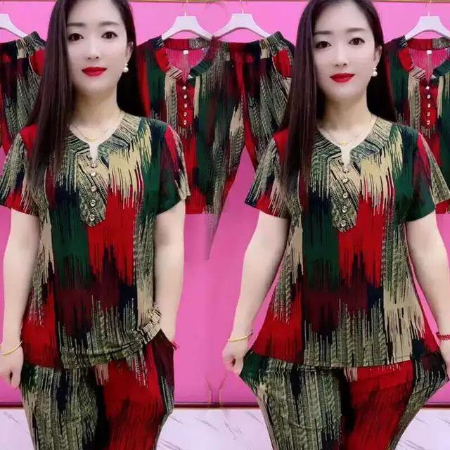 夏季中老年妈妈新款2024短袖时尚冰丝宽松两件套舒适弹力大码套装