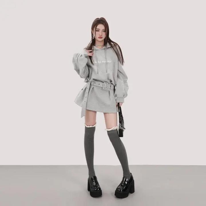 辣妹卫衣裙小个子高级感收腰连衣裙秋冬裙子女装套装裙短裙