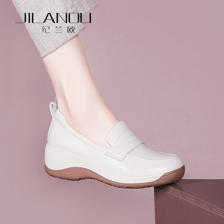 休闲真皮乐福鞋女2025春新款妈妈女鞋牛皮软底单鞋一脚蹬厚底鞋子