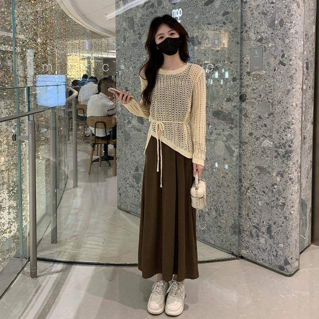 今年流行爆款慵懒风长款连衣裙子2025春秋季新款女装镂空罩衫套装