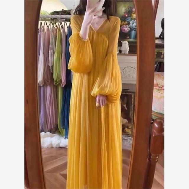 2025春夏富家千金穿搭高级感减龄气质超好看百搭黄色显瘦连衣裙女