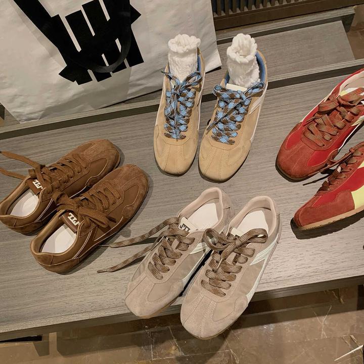 【葡萄妈同款】时髦复古撞色圆方头休闲风阿甘德训板鞋ins女秋新款