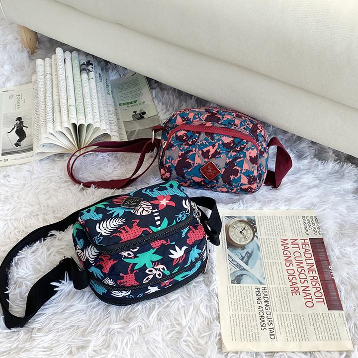 （5621）多层包包中年妈妈包帆布女士手机包斜挎小包牛津布单肩包