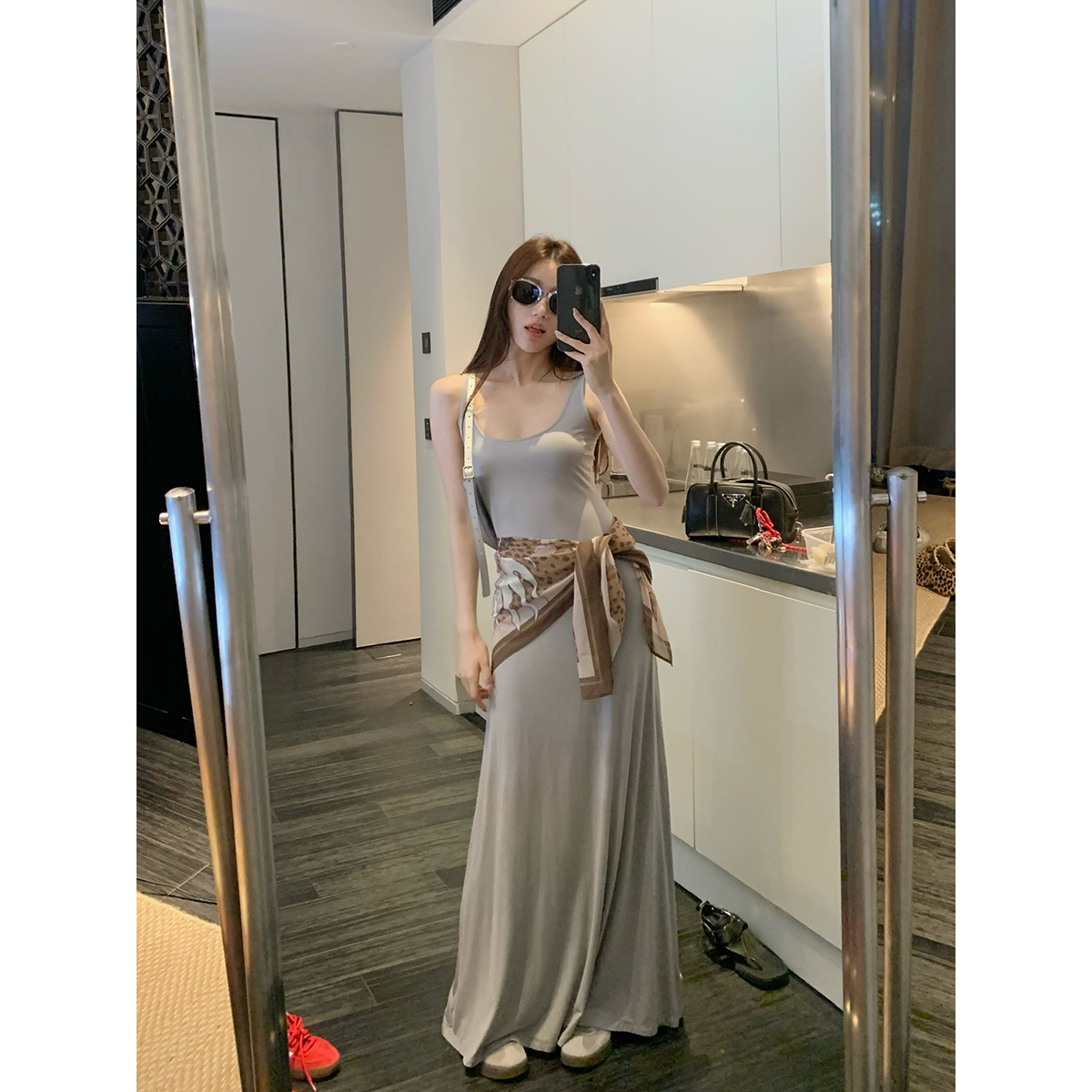 FORNI x YOYO 弥生夏日 ins纯色U领吊带裙气质时尚百搭女士夏季