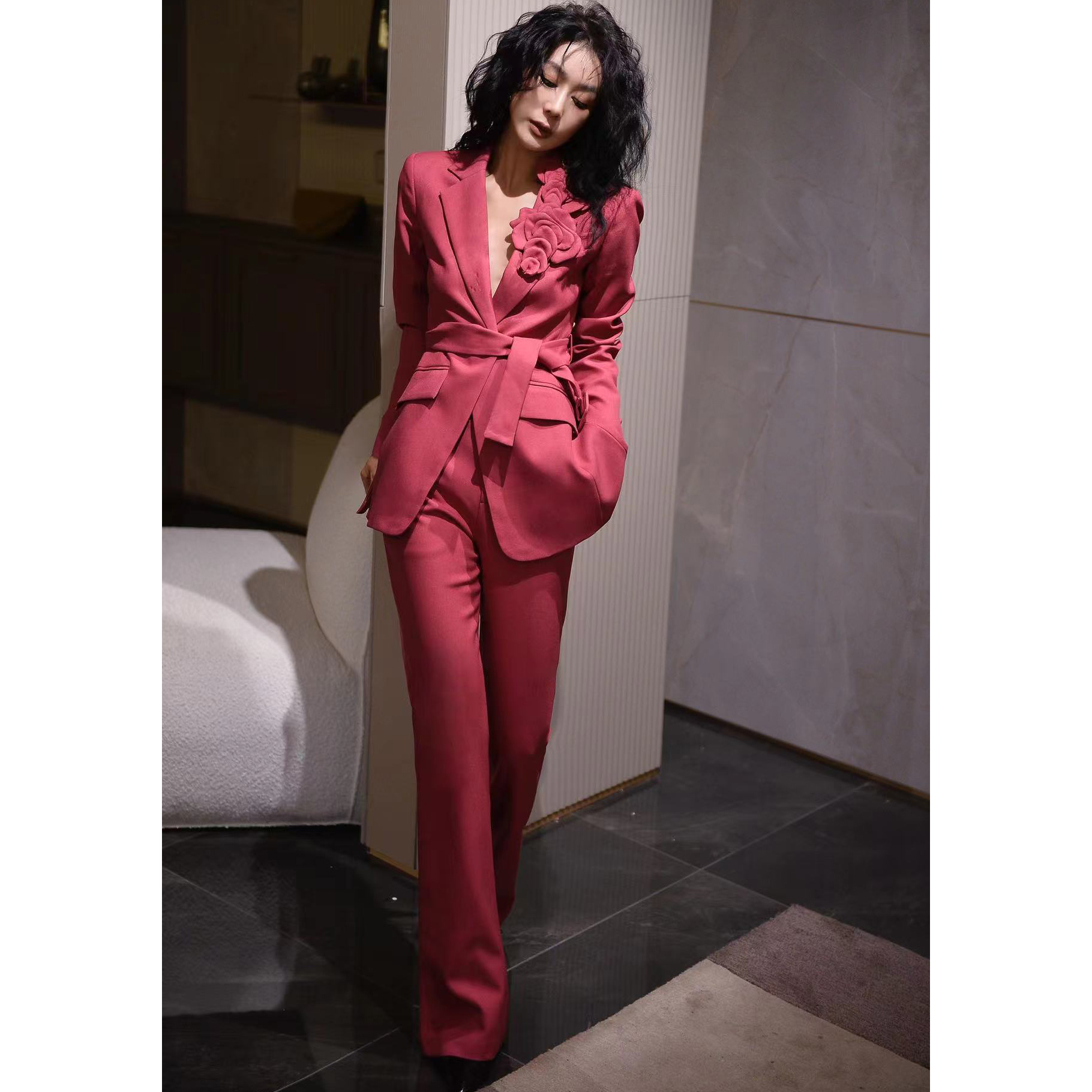 ZEROYK洋气减龄西服套装女高级感玫粉色花朵西装阔腿裤通勤两件套
