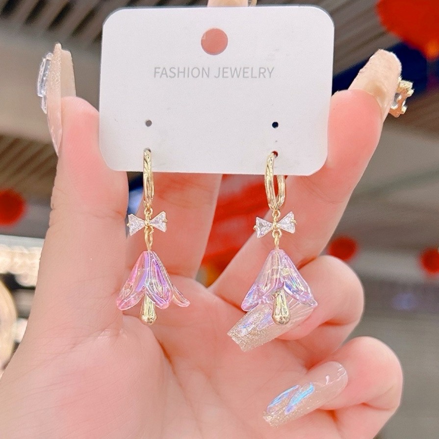 铜合金耳饰 春夏2024新款耳圈铃兰花耳扣气质小众感温柔百搭耳环I