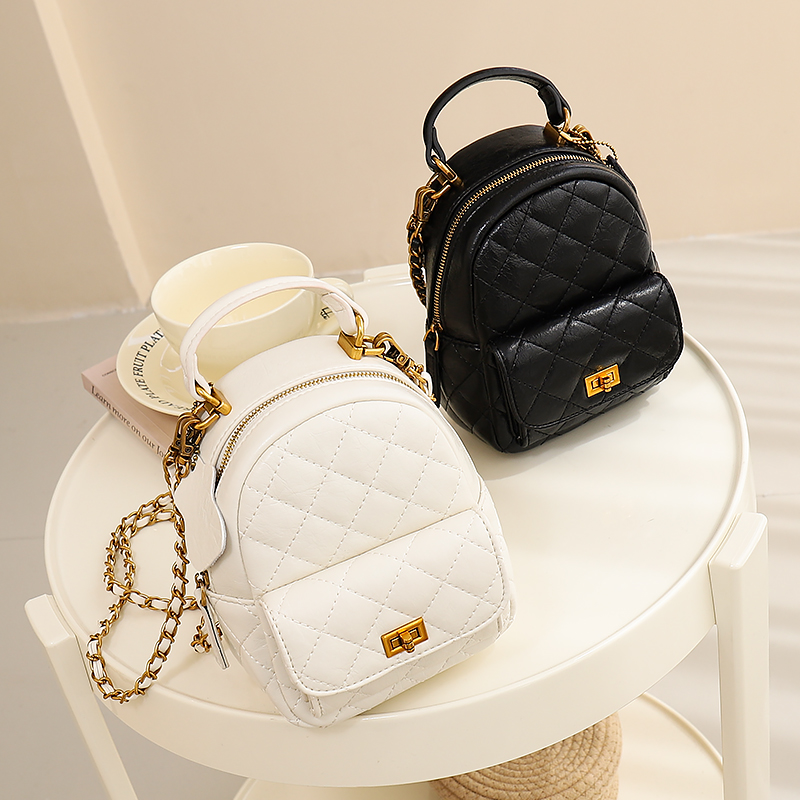 小羊皮小背包女斜挎2025新款菱格链条背包女双肩包超火迷你小包包