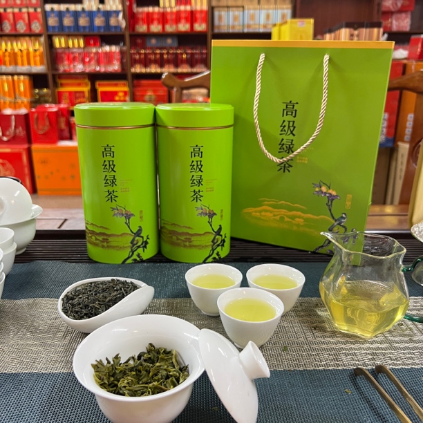 绿茶甘醇鲜爽  香气四溢