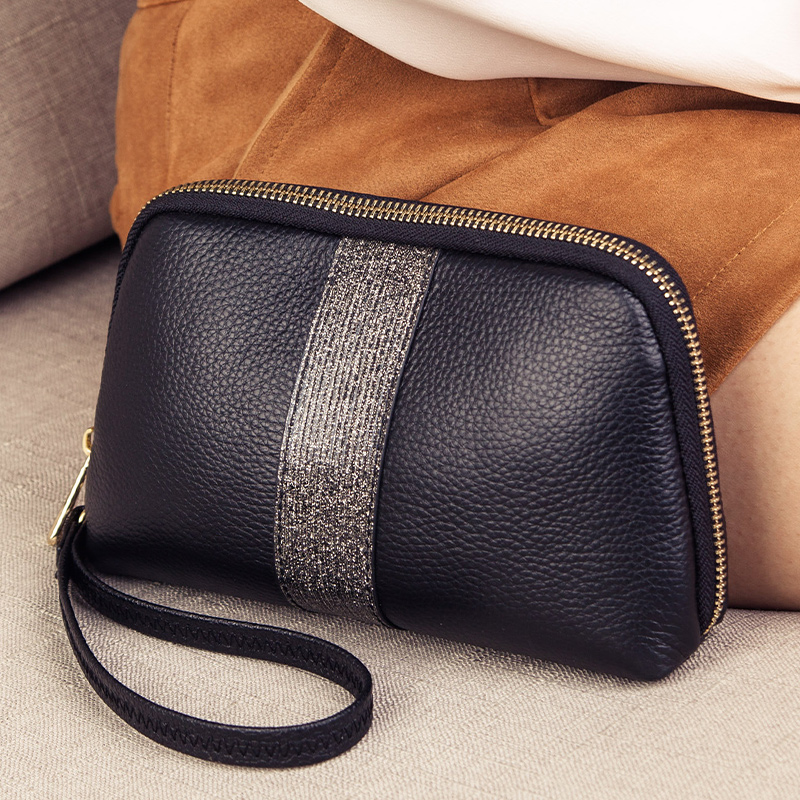 手拿包钱包女款2025新款真皮小包包手机包高档妈妈包女士手包夏天