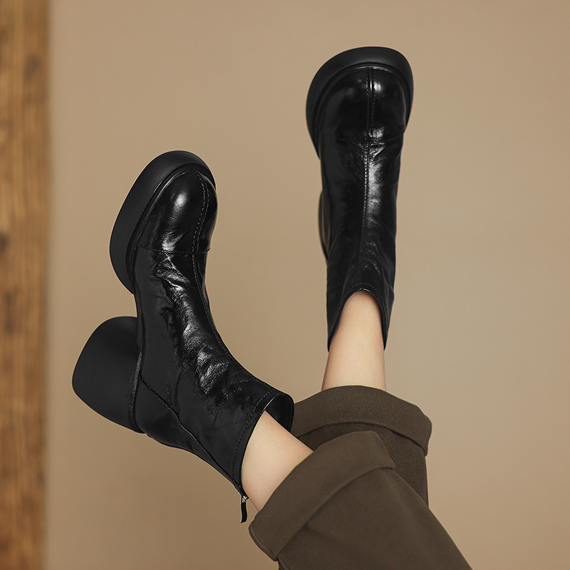 川都真皮8cm厚底时尚粗跟马丁靴女2024秋冬新款复古头层羊皮短靴