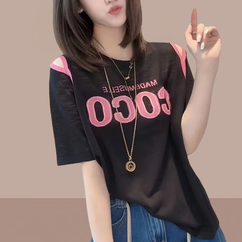 夏季宽松显瘦短袖T恤2025新款减龄女人味上衣时髦印花镂空小衫