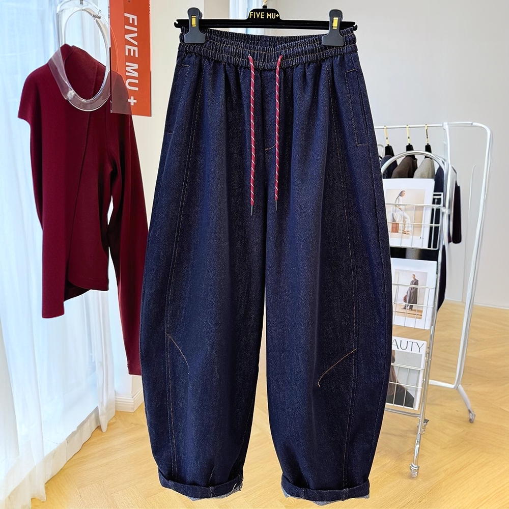 今年流行的牛仔裤款式松紧腰宽松慵懒松弛感气球裤女春秋哈伦裤子