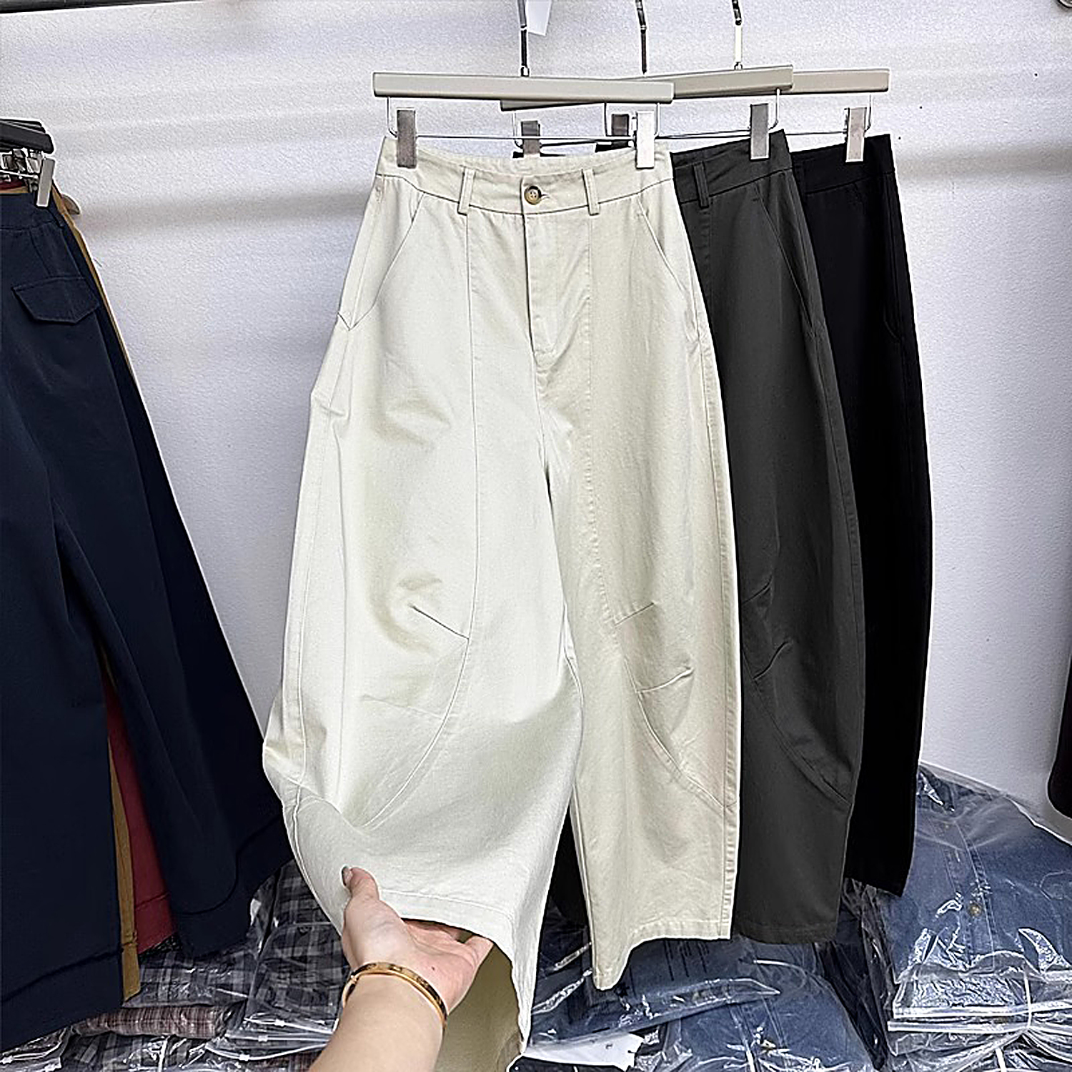 今年流行弯刀裤大码女2024春秋新款欧韩货设计感高腰显瘦哈伦裤潮