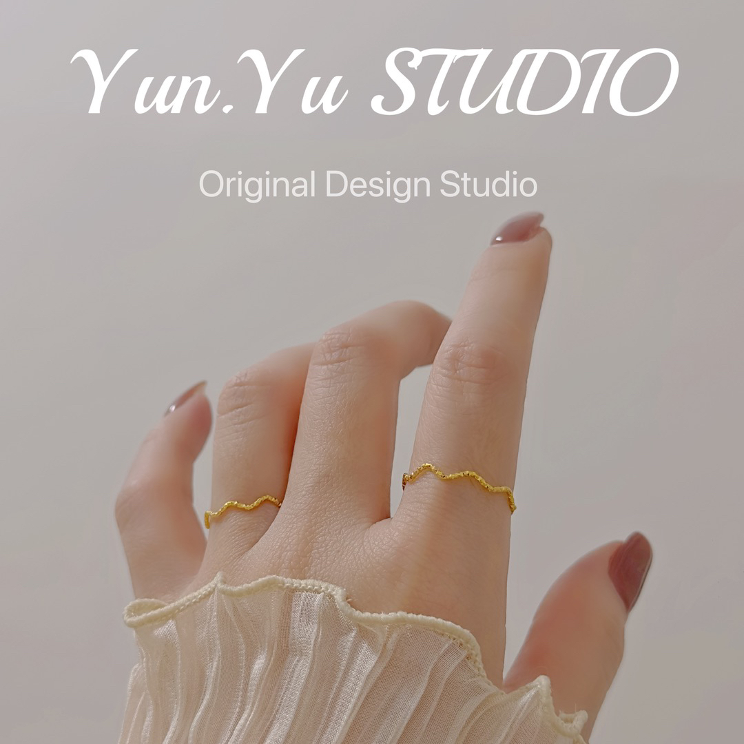 钛钢戒指 轻奢高级感波浪纹戒指气质螺纹满天星素圈B135