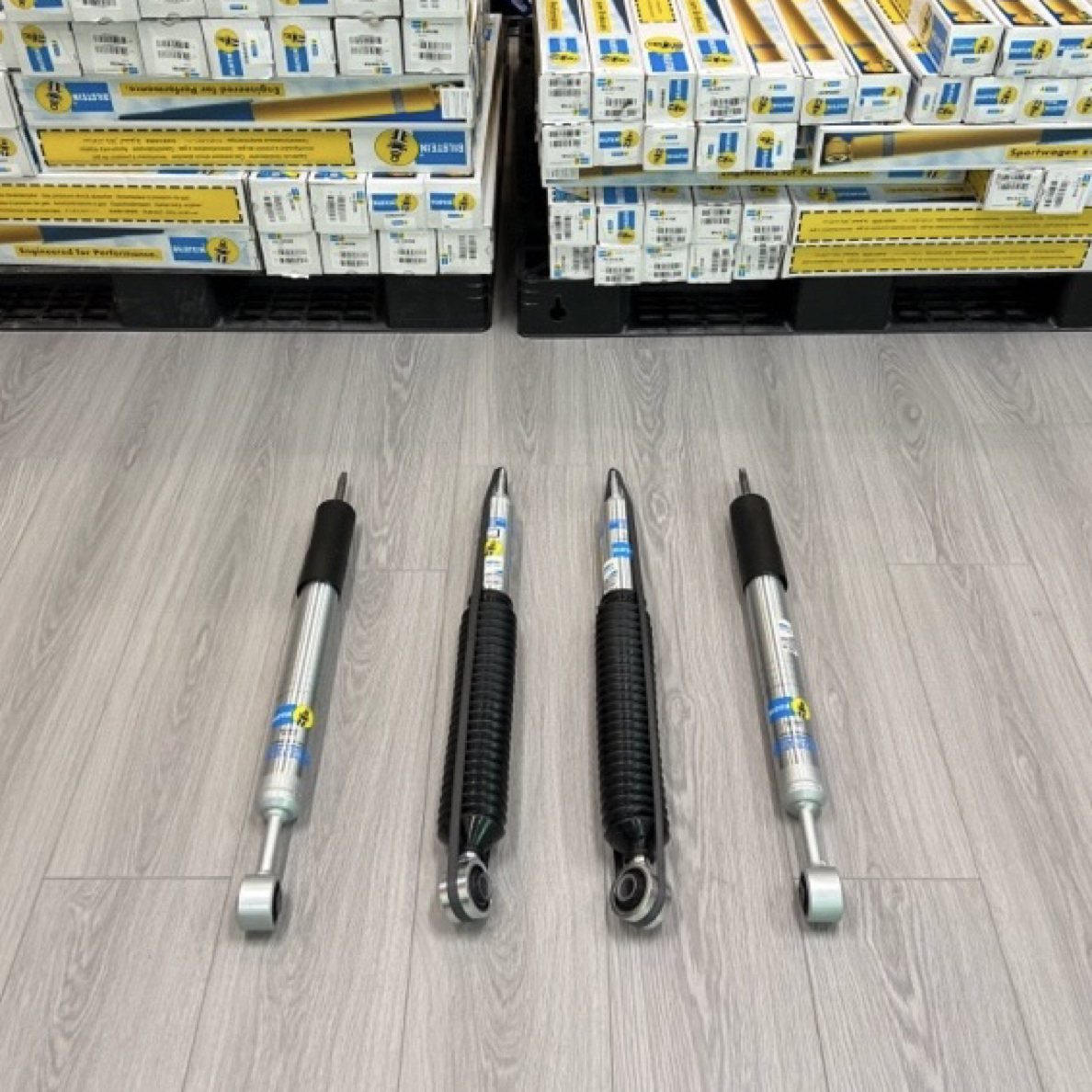美国制！丰田普拉多  FJ 超霸 GX460倍适登BILSTEIN B8 5100减震