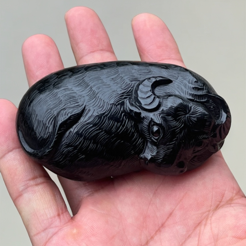 雷公墨玻璃陨纯手工收藏级陶瓷手把件卧着的水牛