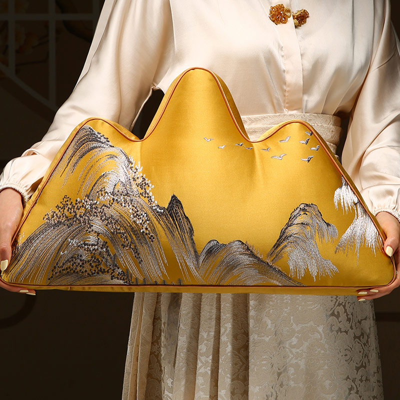 【达人专属】网红刺绣款靠山枕抱枕靠垫复古中国风